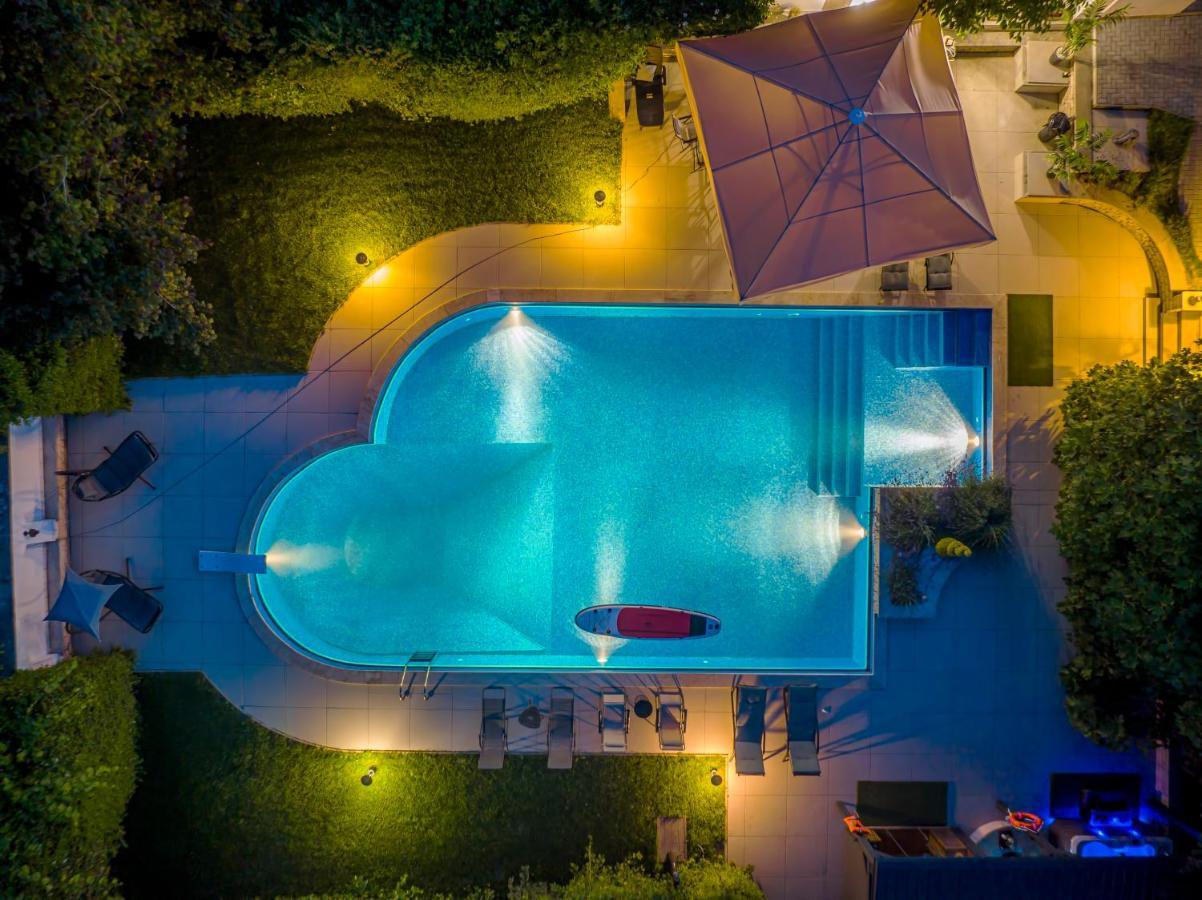 Fuege Villa Luxury & Wellness Balatonfured Exterior photo